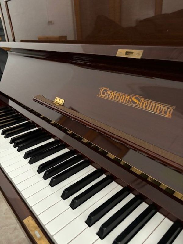 Grotrian Steinweg