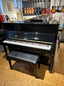 Hovedbilde Ritm&uuml;ller piano i sort h&oslash;yglans utf&oslash;relse selges!