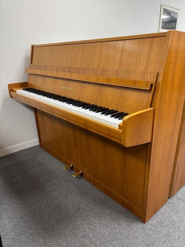 Grotrian Steinweg piano